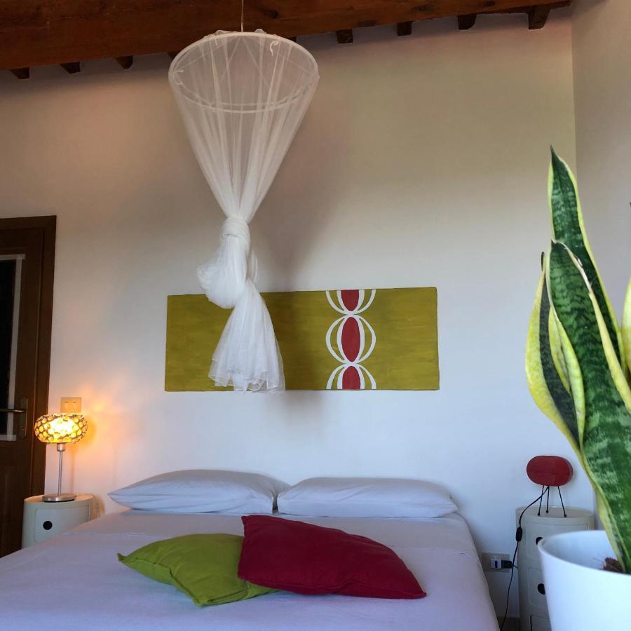 קסטנייטו קרדוצ'י Anitta Guesthouse מראה חיצוני תמונה