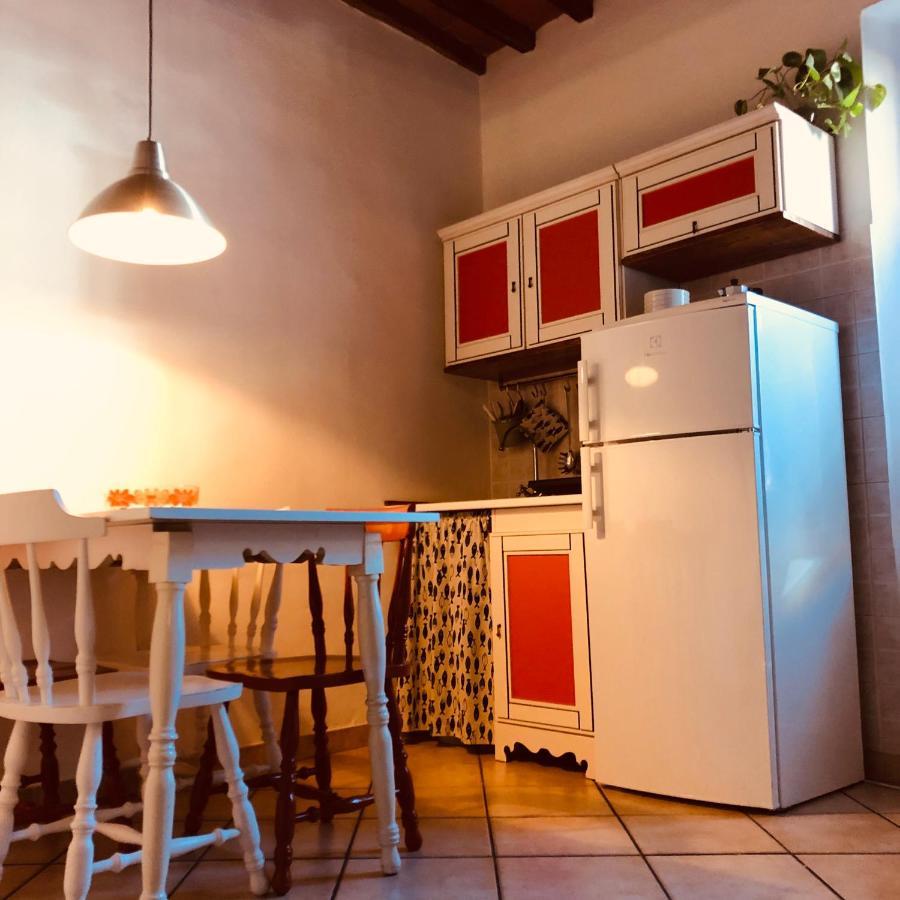 קסטנייטו קרדוצ'י Anitta Guesthouse מראה חיצוני תמונה