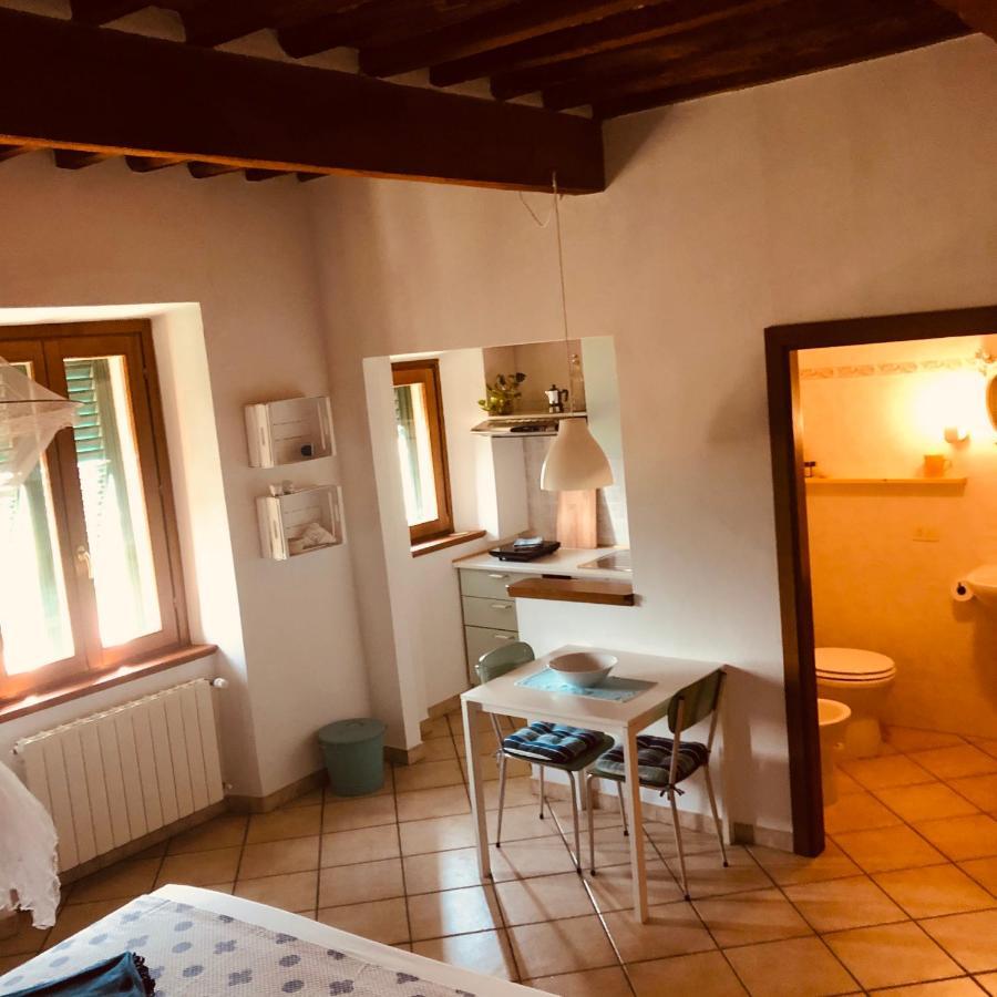 קסטנייטו קרדוצ'י Anitta Guesthouse מראה חיצוני תמונה