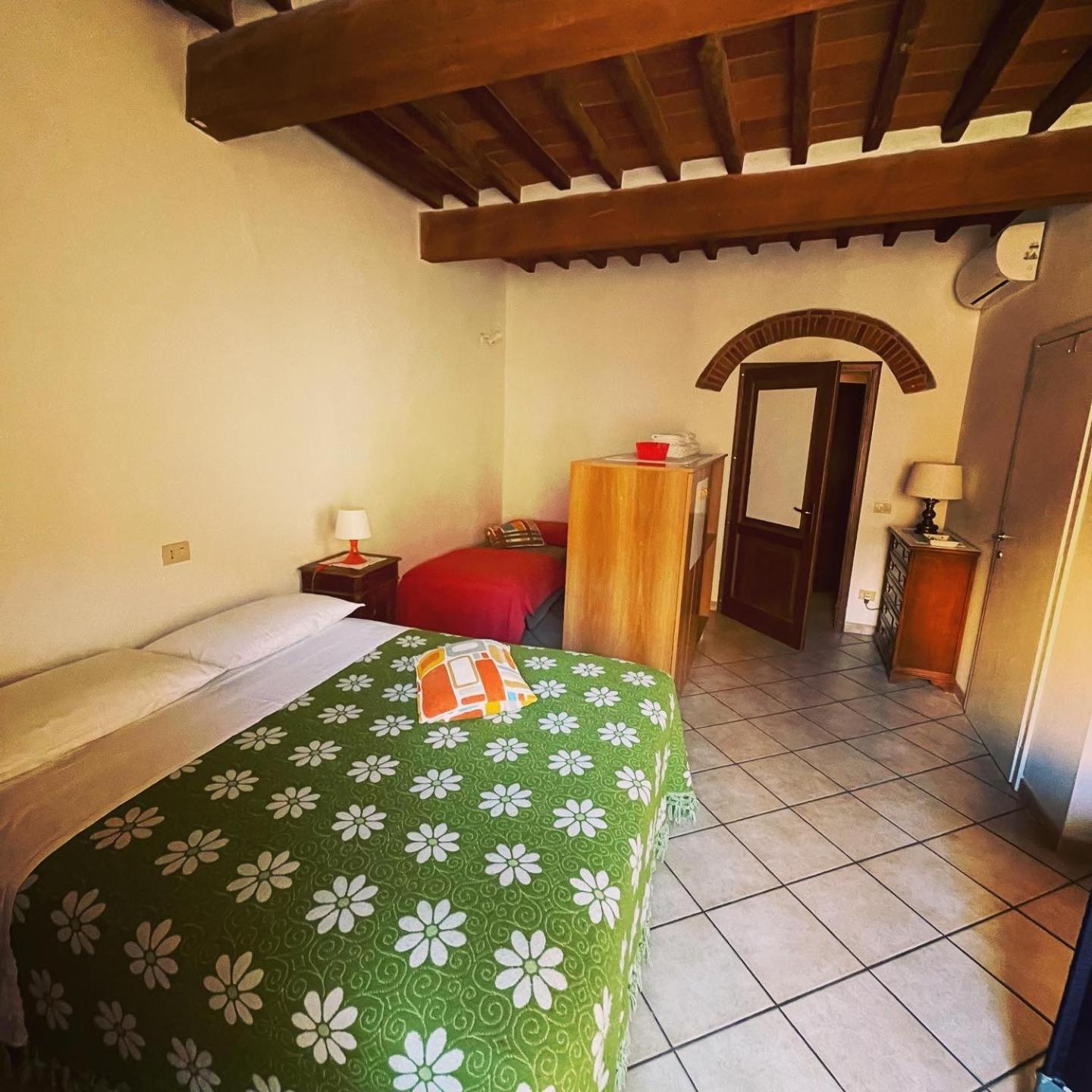 קסטנייטו קרדוצ'י Anitta Guesthouse מראה חיצוני תמונה